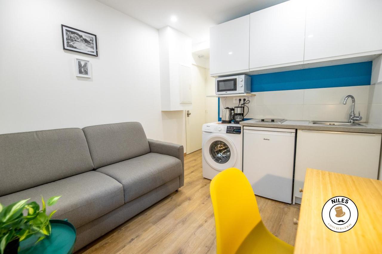 Austudio Apartment *